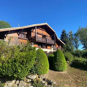 Chalet à La Montagne En Amoureux, Demi-Quartier